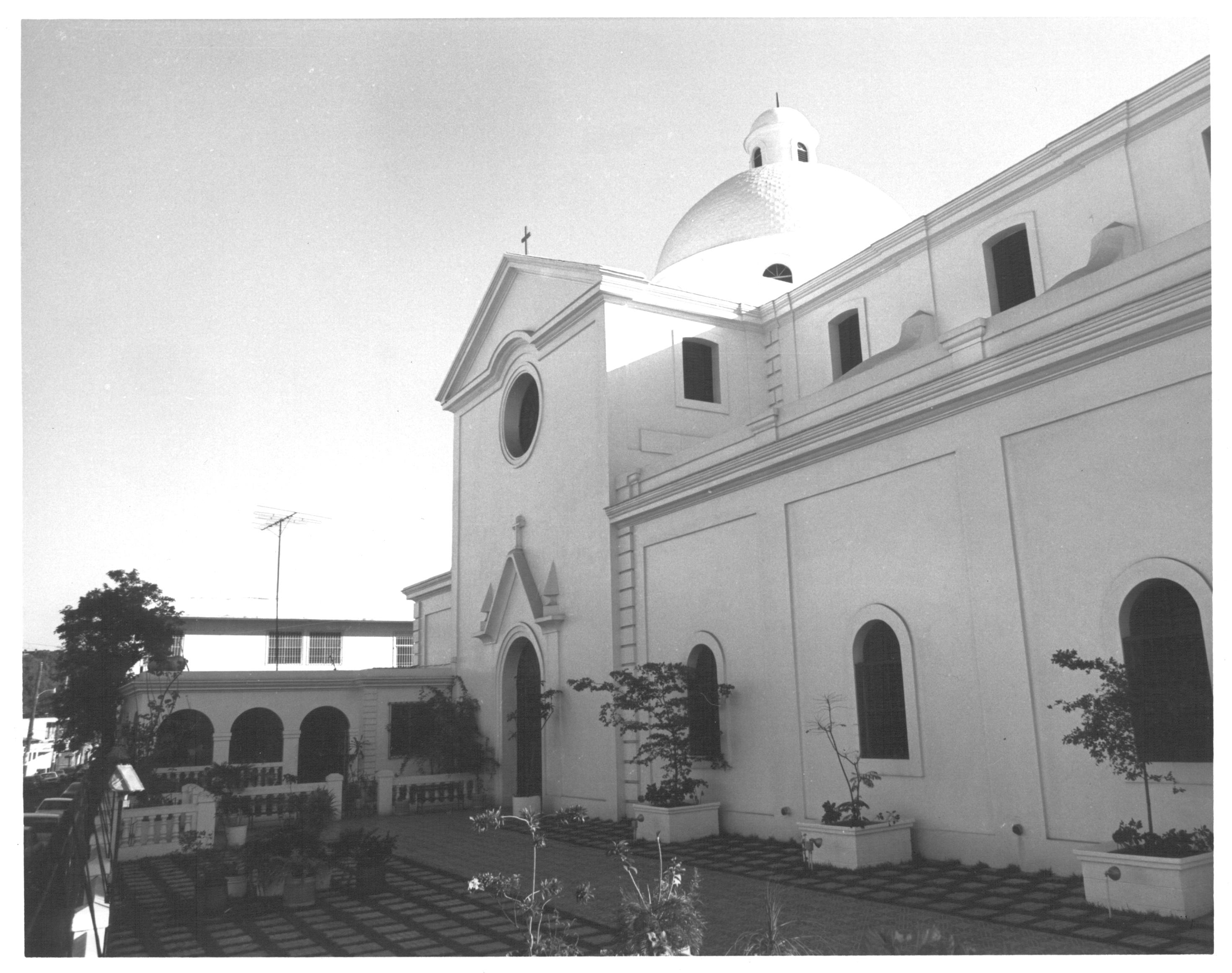 Iglesia Santa María del Rosario - 84003133